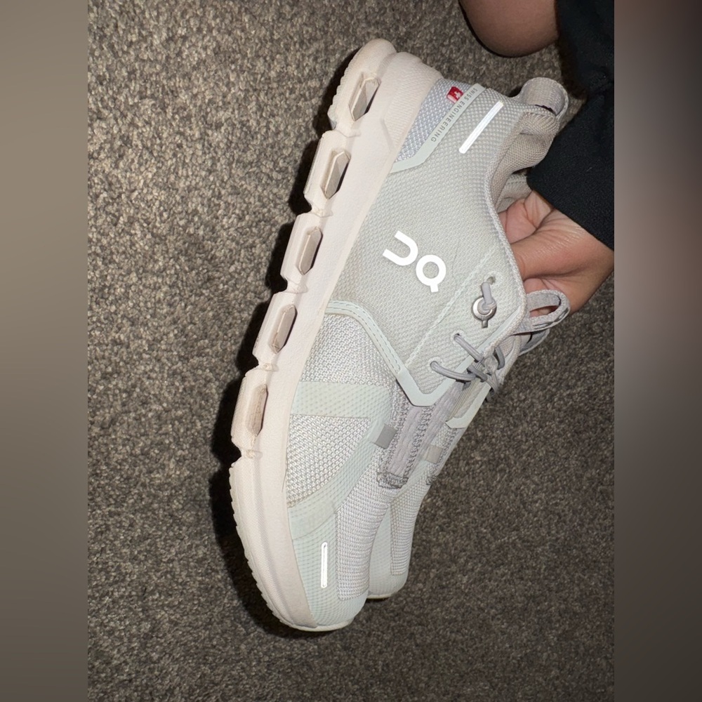 Youth Size 4 On Clouds.